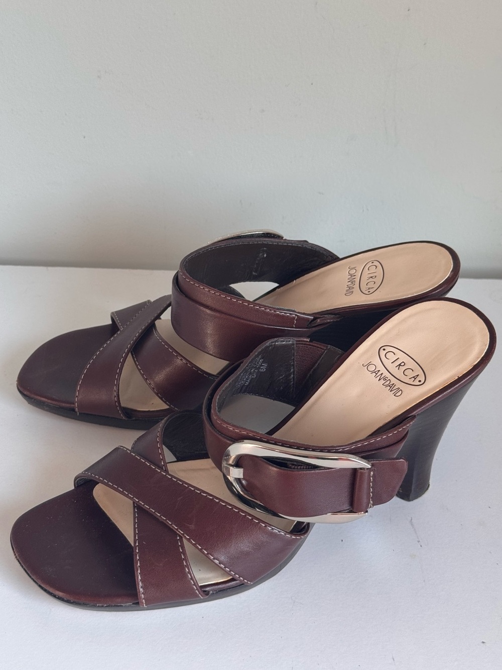Circa Joan & David Women’s 6 Darryl brown leather slide wedge block heel sandals